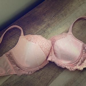 34D bra
